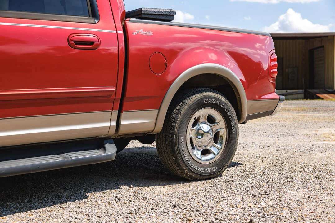 2002 Ford F-150 10th Gen - Image 25 of 31