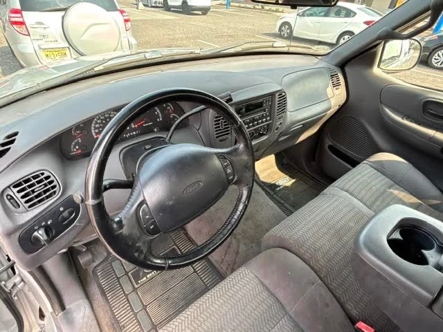 2002 Ford F-150 10th Gen - Image 11 of 22