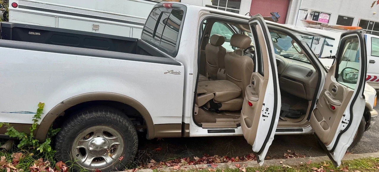 2002 Ford F-150 10th Gen - Image 13 of 15