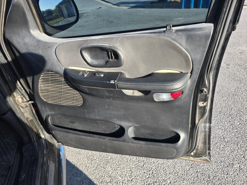 2002 Ford F-150 10th Gen - Image 11 of 21