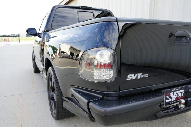 2002 Ford F-150 SVT Lightning 10th Gen - Image 7 of 7