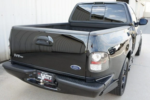 2002 Ford F-150 SVT Lightning 10th Gen - Image 2 of 7