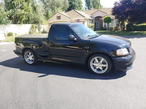 2002 Ford F-150 SVT Lightning