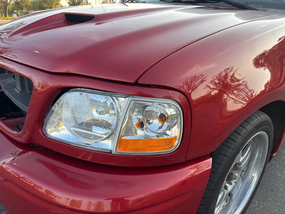2002 Ford F-150 SVT Lightning 10th Gen - Image 13 of 31
