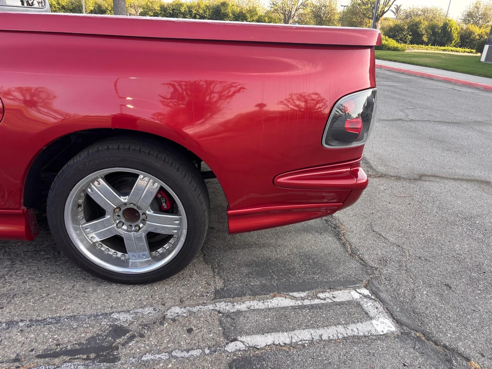 2002 Ford F-150 SVT Lightning 10th Gen - Image 26 of 31
