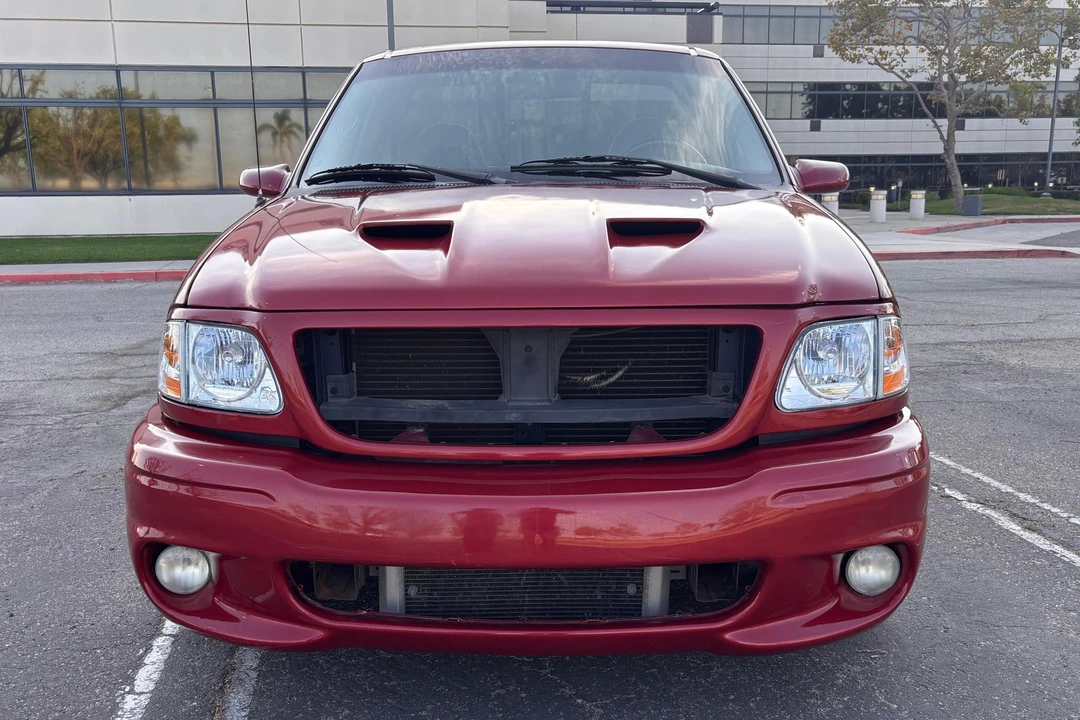 2002 Ford F-150 SVT Lightning 10th Gen - Image 2 of 31