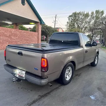 2002 Ford F-150 SVT Lightning