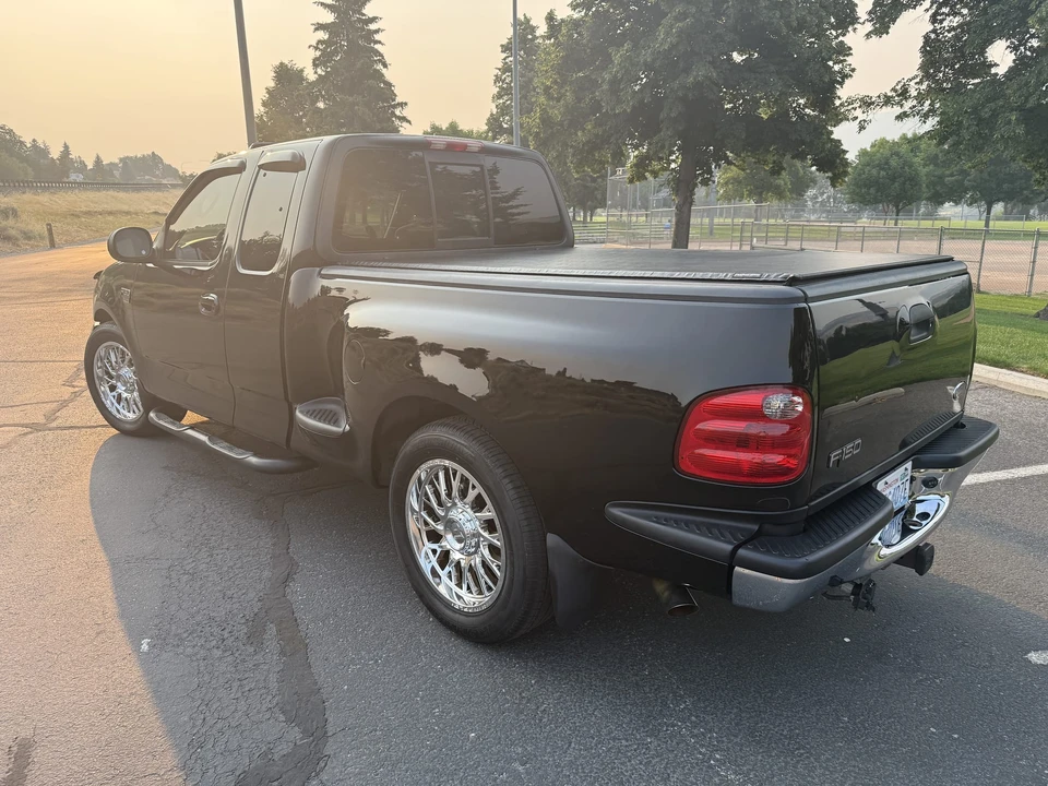 2002 Ford F-150 10th Gen - Image 8 of 31