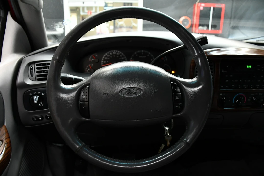 2002 Ford F-150 10th Gen - Image 19 of 21