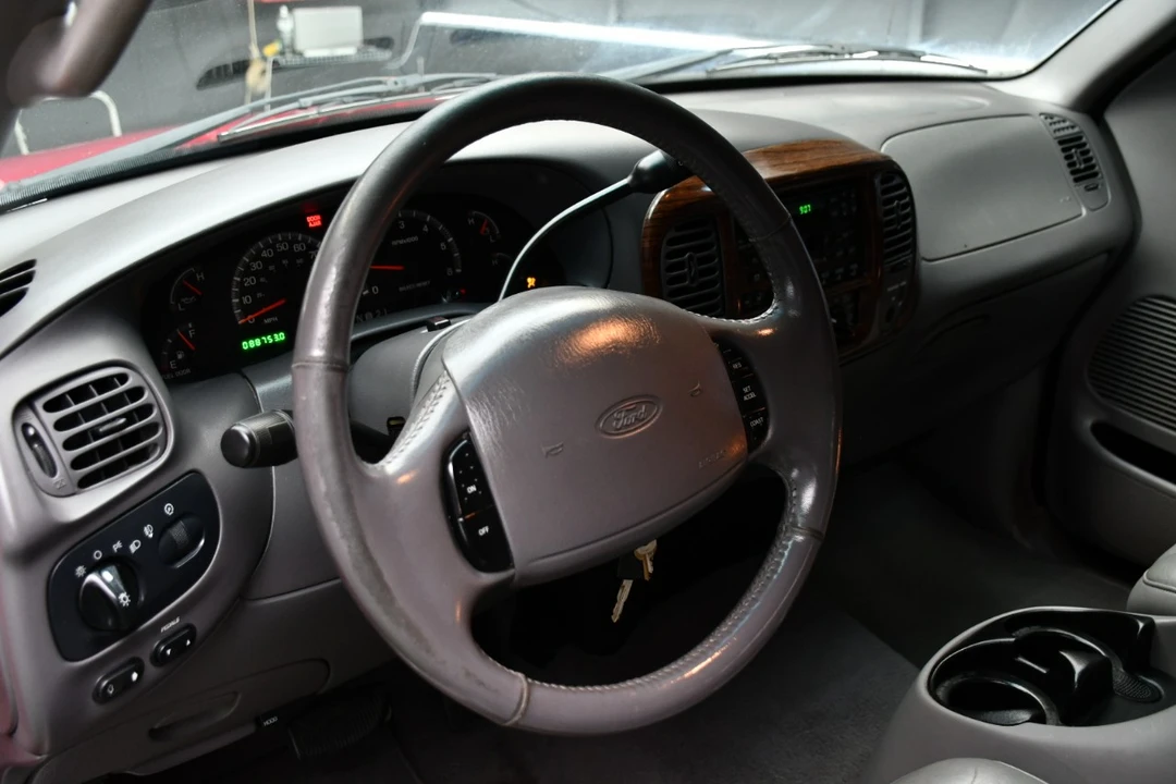 2002 Ford F-150 10th Gen - Image 18 of 21