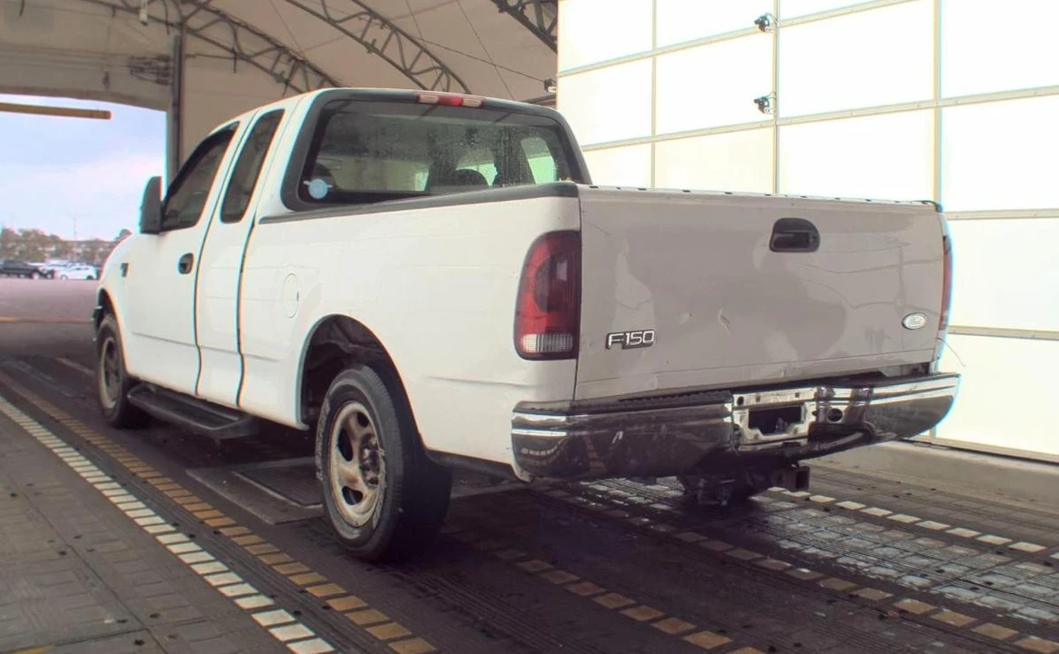 2002 Ford F-150 10th Gen - Image 5 of 10