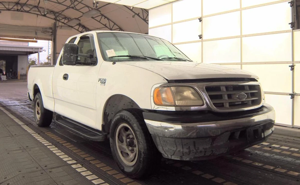 2002 Ford F-150 10th Gen - Image 3 of 10