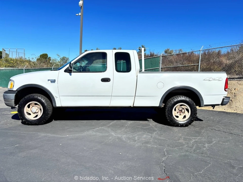 2002 Ford F-150 10th Gen - Image 5 of 12