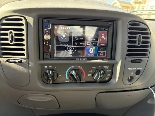 2002 Ford F-150 10th Gen - Image 11 of 15