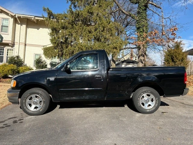 2002 Ford F-150 10th Gen - Image 2 of 15