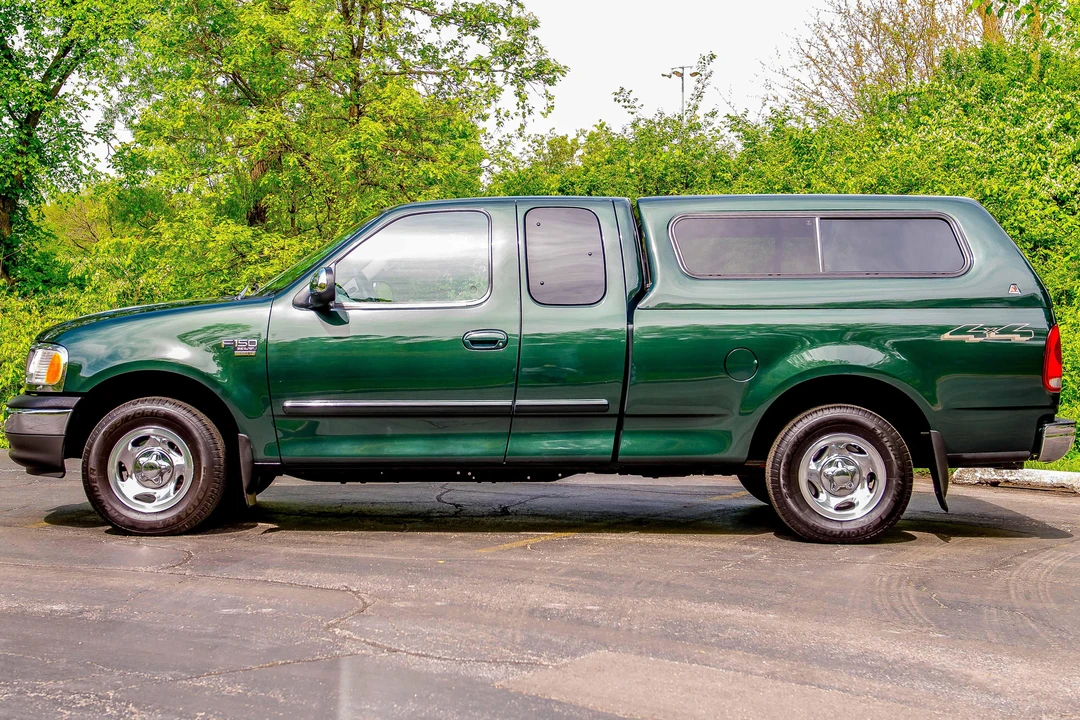 2002 Ford F-150 10th Gen - Image 3 of 31
