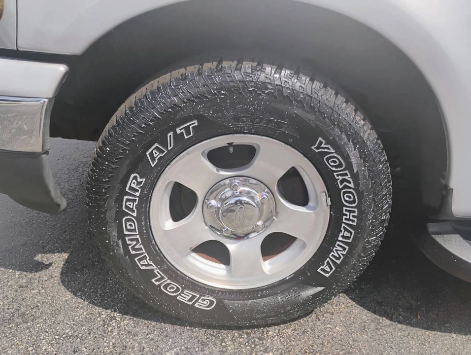 2002 Ford F-150 10th Gen - Image 16 of 20