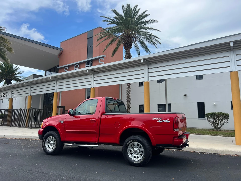 2002 Ford F-150 10th Gen - Image 13 of 31