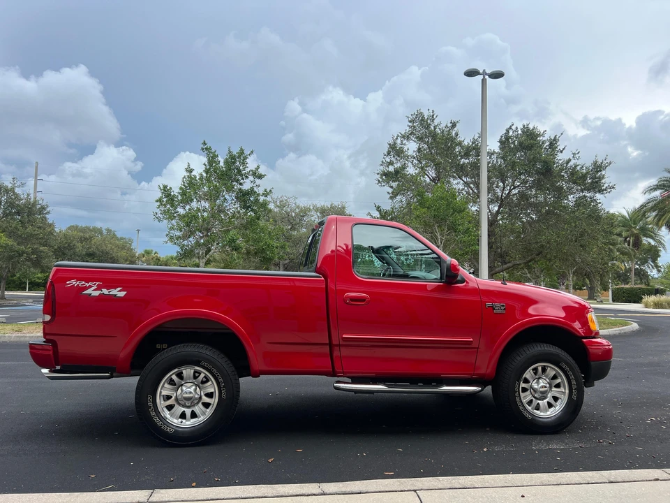 2002 Ford F-150 10th Gen - Image 28 of 31