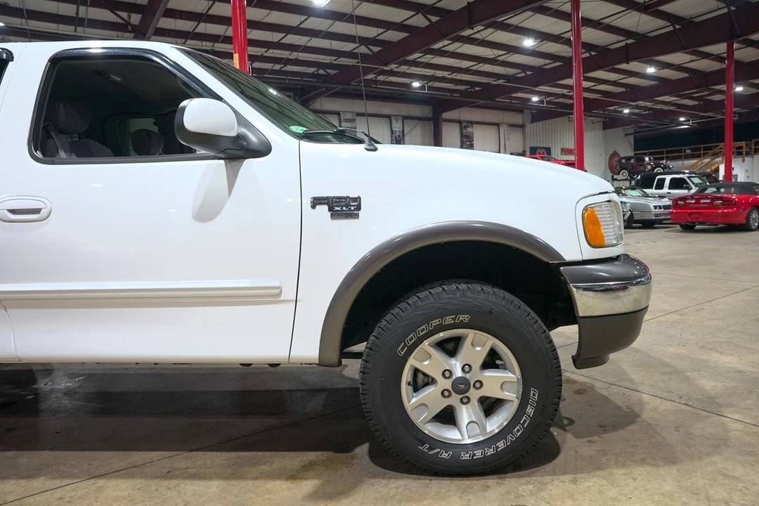 2002 Ford F-150 10th Gen - Image 11 of 12