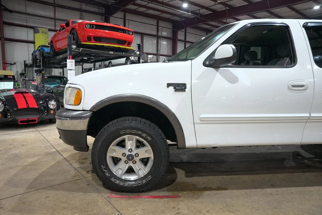 2002 Ford F-150 10th Gen - Image 3 of 12