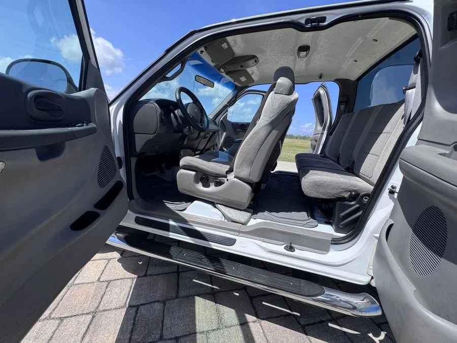 2002 Ford F-150 10th Gen - Image 10 of 18
