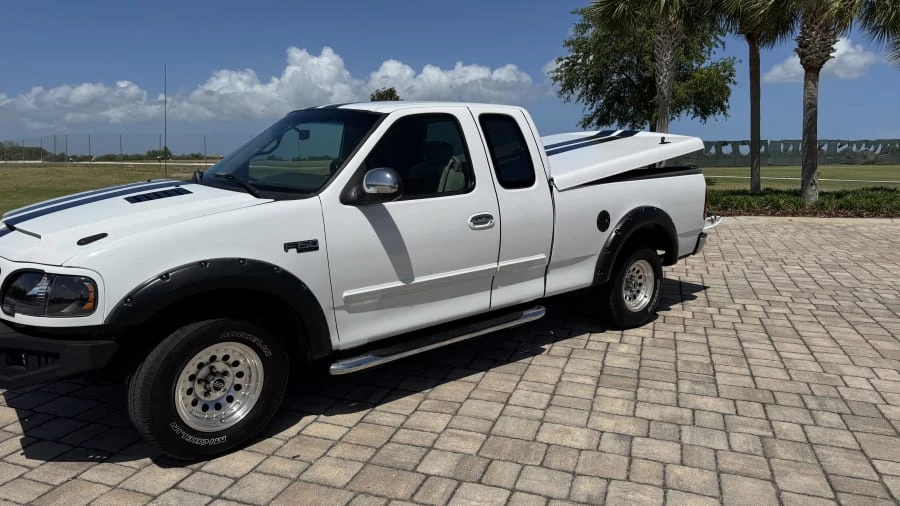 2002 Ford F-150 10th Gen - Image 5 of 18