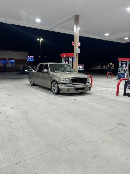 2002 Ford F-150 10th Gen - Image 3 of 10