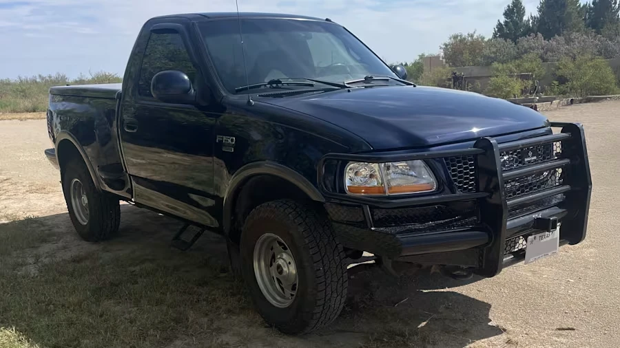2002 Ford F-150 10th Gen - Image 5 of 18