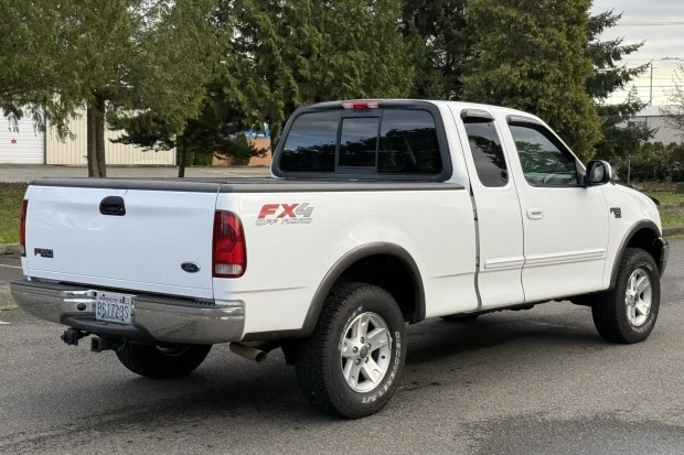 2002 Ford F-150 10th Gen - Image 2 of 7