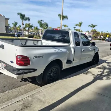 2002 Ford F-150 XLT