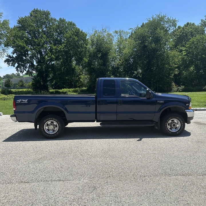 2002 Ford Super Duty 1st Gen - Image 2 of 12