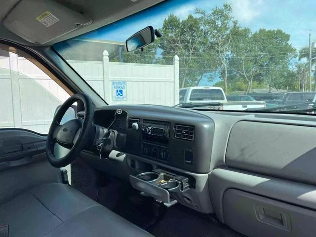 2002 Ford Super Duty 1st Gen - Image 13 of 15