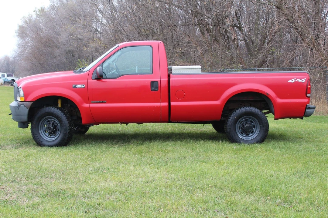 2002 Ford Super Duty 1st Gen - Image 2 of 12