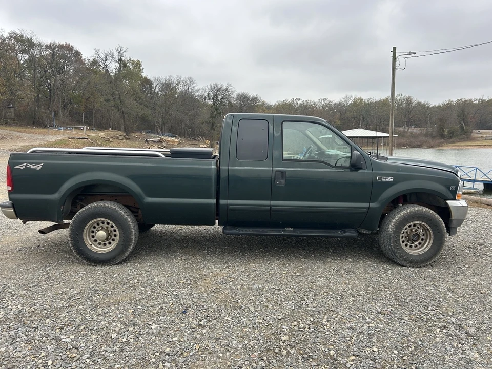 2002 Ford Super Duty 1st Gen - Image 2 of 14