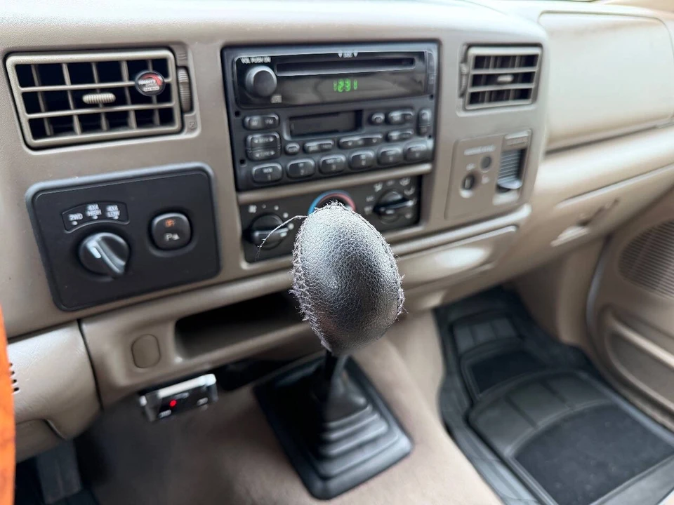 2002 Ford Super Duty 1st Gen - Image 10 of 12