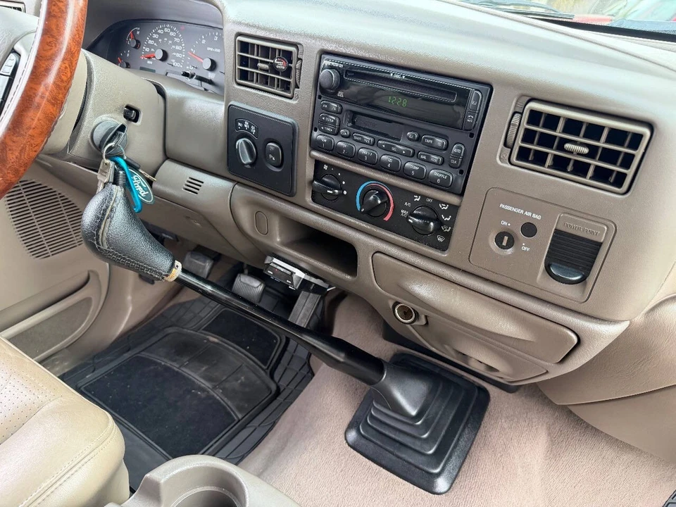2002 Ford Super Duty 1st Gen - Image 2 of 12