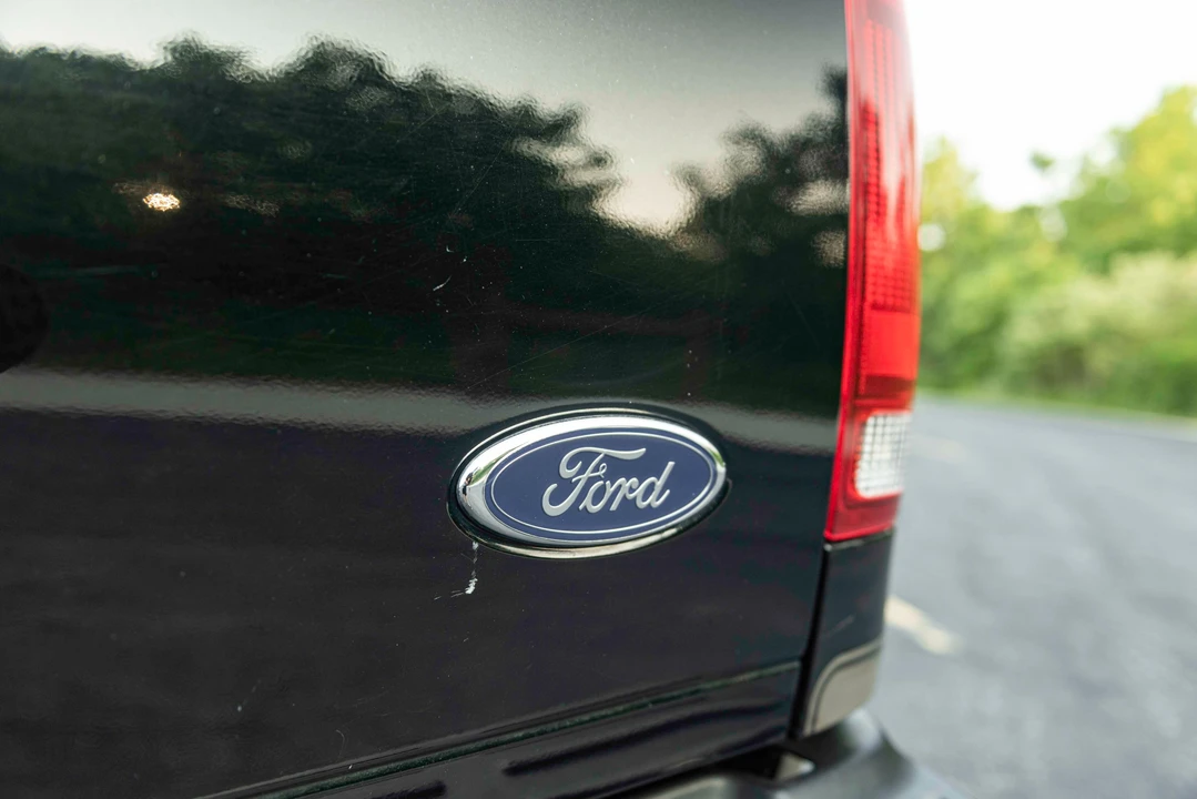 2002 Ford Super Duty 1st Gen - Image 26 of 31