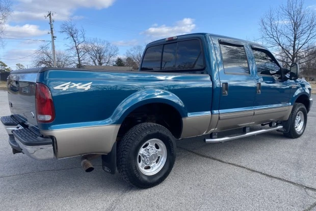 2002 Ford Super Duty 1st Gen - Image 2 of 7