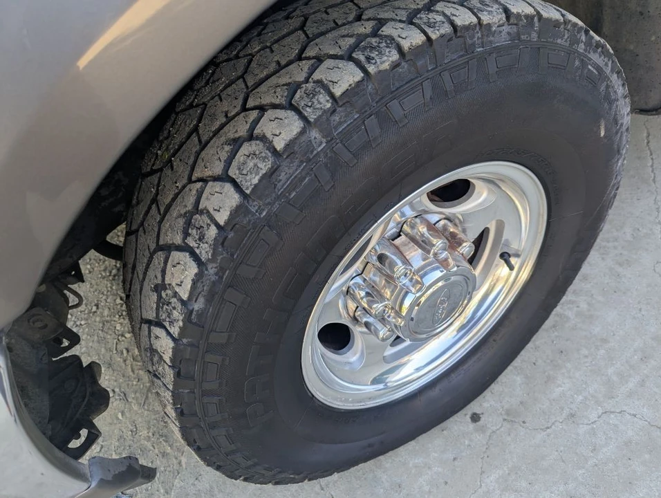 2002 Ford Super Duty 1st Gen - Image 9 of 16
