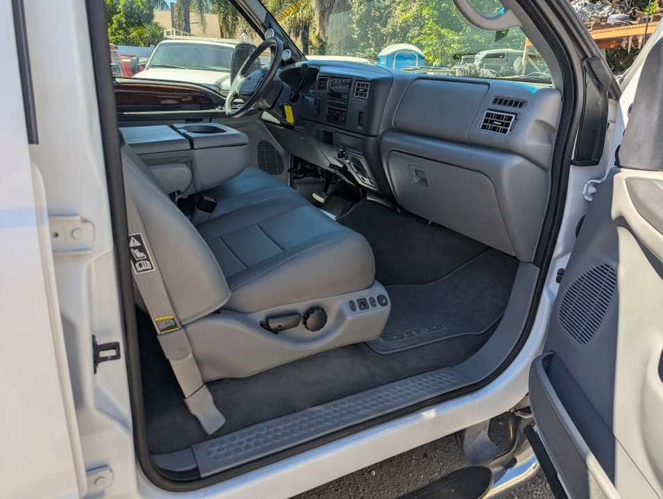 2002 Ford Super Duty 1st Gen - Image 11 of 16