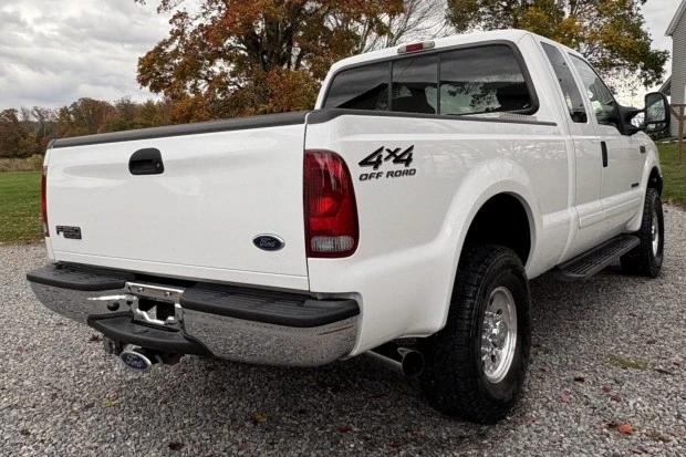 2002 Ford Super Duty 1st Gen - Image 2 of 8
