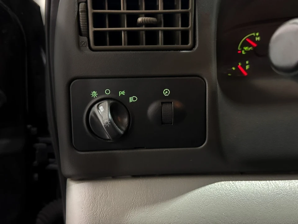 2002 Ford Super Duty 1st Gen - Image 9 of 12
