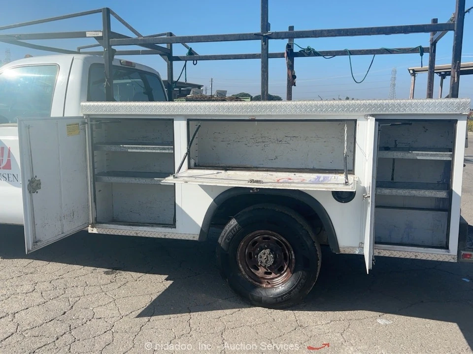 2002 Ford Super Duty 1st Gen - Image 9 of 12