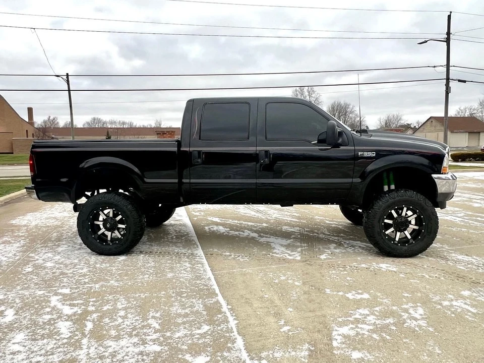 2002 Ford Super Duty 1st Gen - Image 2 of 12