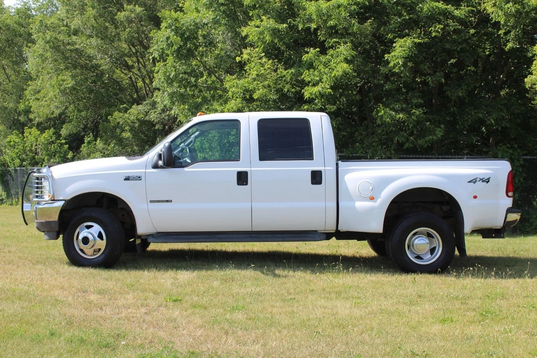 2002 Ford Super Duty 1st Gen - Image 2 of 12
