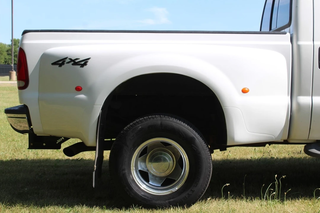 2002 Ford Super Duty 1st Gen - Image 8 of 12