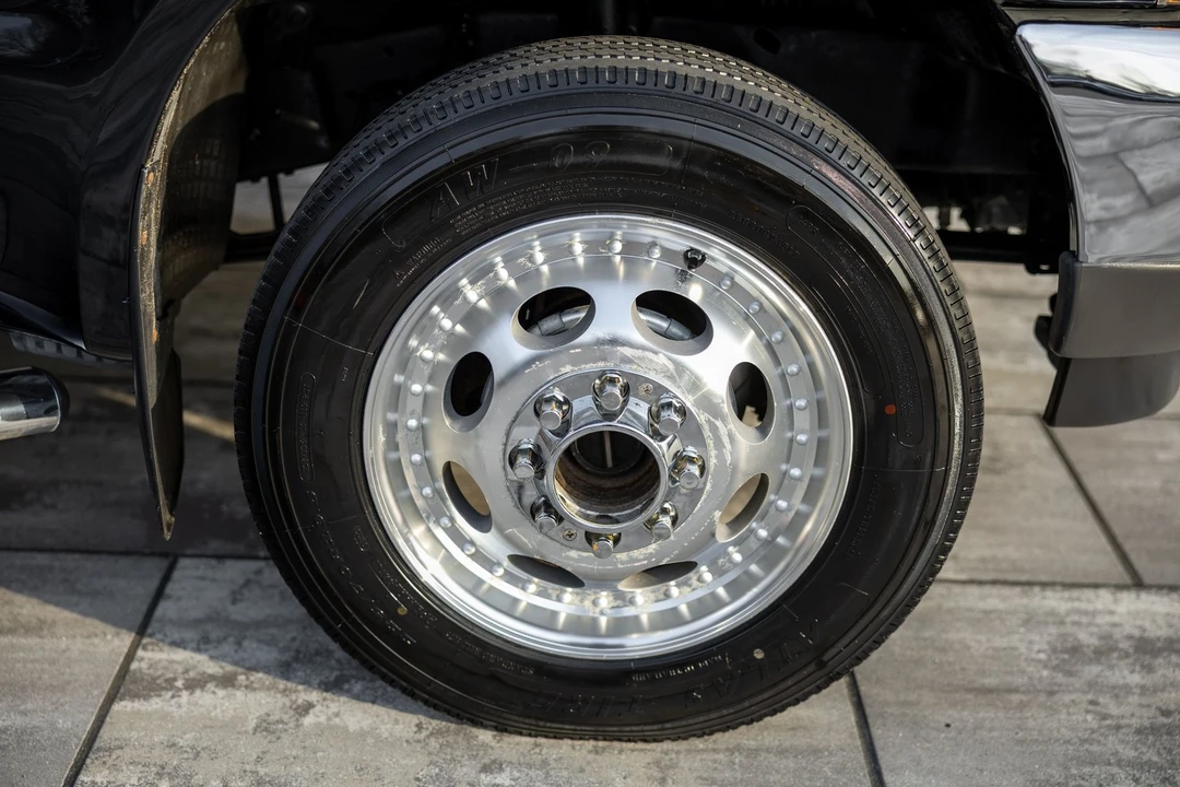 2002 Ford Super Duty 1st Gen - Image 18 of 21