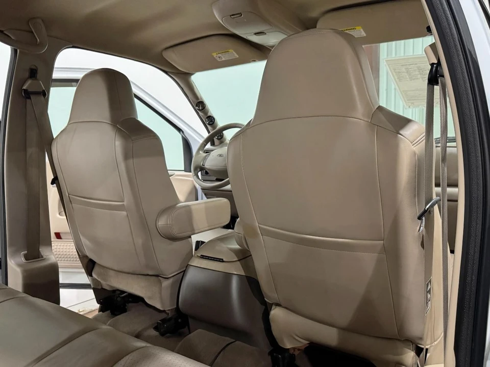2002 Ford Super Duty 1st Gen - Image 16 of 31
