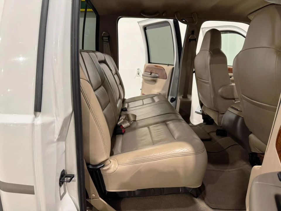 2002 Ford Super Duty 1st Gen - Image 14 of 31